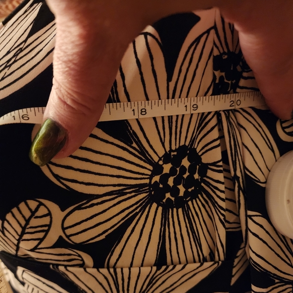 Like New Maxi Faux wrap dress - Picture 5 of 5